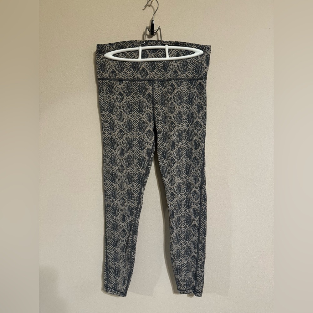 Athleta Ultimate 7/8 Tight Size S